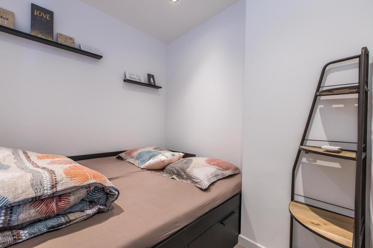 Lb Vacation Rentals I Admire Panoramic Ocean Views Through Walls Of Windows คานส์ ภายนอก รูปภาพ